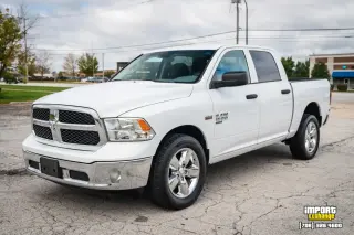 Ram 1500 Classic 2019 4x4 Tradesman 4dr Crew Cab 5.5 ft. SB Pickup