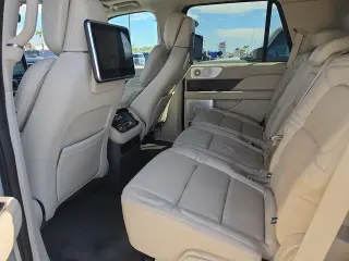 Lincoln Navigator 2020 4x2 Reserve 4dr SUV