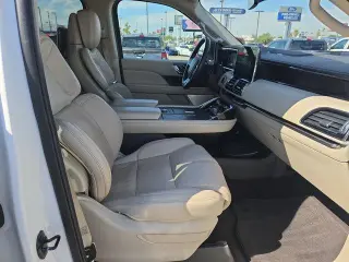 Lincoln Navigator 2020 4x2 Reserve 4dr SUV