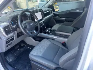 Ford F-150 Lightning 2023 AWD XLT 4 puertas SuperCrew 5.5 pies. SB
