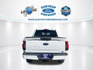 Ford F-150 Lightning 2023 AWD XLT 4 puertas SuperCrew 5.5 pies. SB