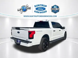Ford F-150 Lightning 2023 AWD XLT 4 puertas SuperCrew 5.5 pies. SB