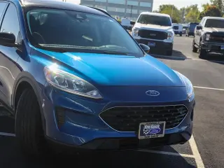 Ford Escape 2022 SE 4dr SUV