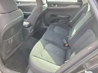 Kia K5 2025 LXS 4dr Sedán
