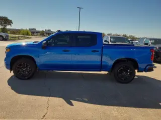 Chevrolet Silverado 1500 2025 4x2 Custom 4dr Crew Cab 5.8 ft. SB