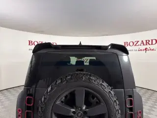 Land Rover Defender 2023 AWD 130 X-Dynamic SE 4dr SUV