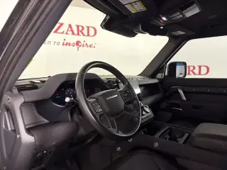 Land Rover Defender 2023 AWD 130 X-Dynamic SE 4dr SUV