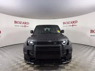 Land Rover Defender 2023 AWD 130 X-Dynamic SE 4dr SUV