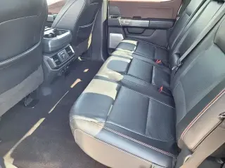 Ford F-150 2022 4x4 Lariat 4dr SuperCrew 6.5 ft. SB