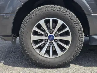 Ford Expedition 2016 4x4 XLT 4dr SUV