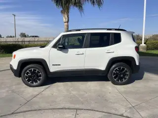 Jeep Renegade 2023 4x4 Latitude 4dr SUV