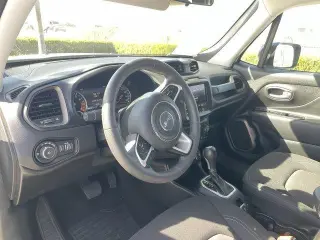 Jeep Renegade 2023 4x4 Latitude 4dr SUV