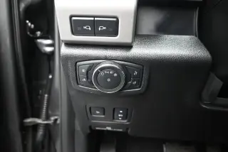 Ford F-250 Super Duty 2017 4x4 Lariat 4 puertas Cabina de Tripulación 6.8 pies SB Camioneta