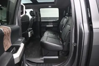 Ford F-250 Super Duty 2017 4x4 Lariat 4 puertas Cabina de Tripulación 6.8 pies SB Camioneta