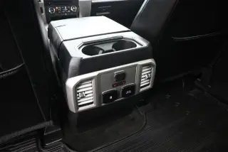 Ford F-250 Super Duty 2017 4x4 Lariat 4 puertas Cabina de Tripulación 6.8 pies SB Camioneta