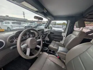 Jeep Wrangler 2010 4x4 Sahara 2dr SUV