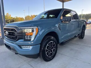Ford F-150 2023 4x4 XLT 4 puertas SuperCrew SB de 5.5 pies