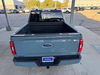 Ford F-150 2023 4x4 XLT 4 puertas SuperCrew SB de 5.5 pies