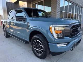 Ford F-150 2023 4x4 XLT 4 puertas SuperCrew SB de 5.5 pies