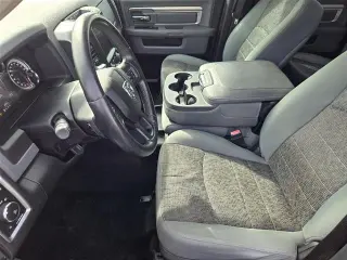 Ram 1500 2015 4x2 SLT 4dr Crew Cab 5.5 ft. SB Pickup