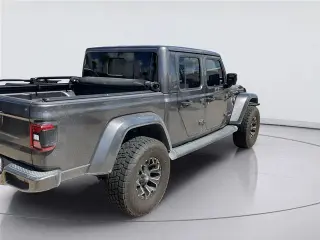 Jeep Gladiator 2021 4x4 Overland 4dr Cabina de Crew con una placa de carga de 5.0 ft. SB