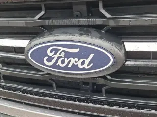 Ford F-150 2025 4x4 XLT 4dr SuperCrew 5.5 ft. SB