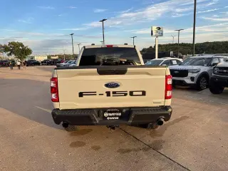 Ford F-150 2023 4x4 XL 4dr SuperCrew 5.5 ft SB