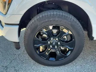 Ford F-150 2023 4x4 XLT 4dr SuperCrew 5.5 ft. SB