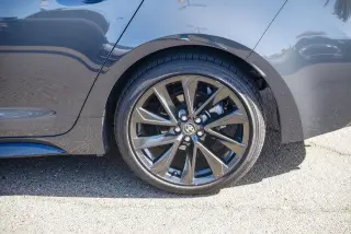 Toyota Corolla Hybrid 2025 SE Sedán 4 puertas