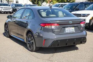 Toyota Corolla Hybrid 2025 SE Sedán 4 puertas