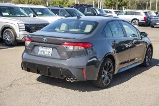 Toyota Corolla Hybrid 2025 SE Sedán 4 puertas