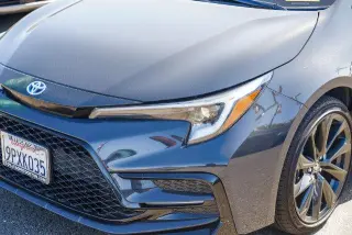 Toyota Corolla Hybrid 2025 SE Sedán 4 puertas