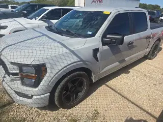 Ford F-150 2023 4x2 XL 4 puertas SuperCrew SB 5.5 pies