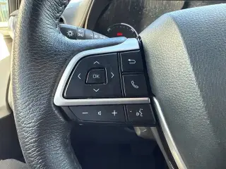 Toyota Sienna 2021 XLE 7-Pasajeros 4dr Mini-Van