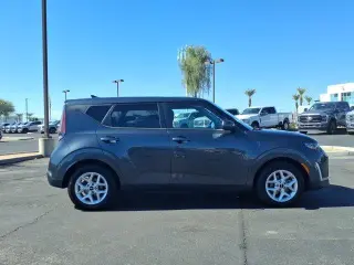 Kia Soul 2025 LX 4dr Crossover