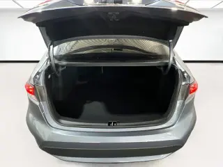 Toyota Corolla Híbrido 2020 LE 4dr Sedán