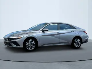 Hyundai ELANTRA 2025 SEL Convenience Sedán 4 puertas