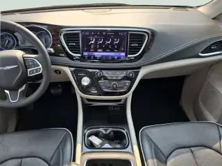 Chrysler Pacifica 2023 Limited 4dr Mini-Van