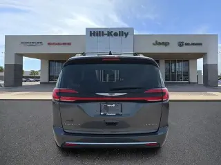 Chrysler Pacifica 2023 Limited 4dr Mini-Van