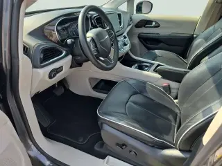 Chrysler Pacifica 2023 Limited 4dr Mini-Van