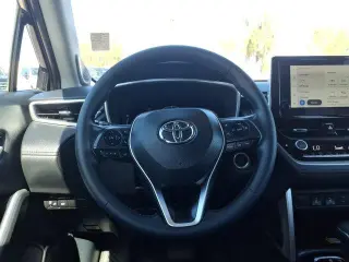 Toyota Corolla Cross 2023 XLE 4dr Crossover
