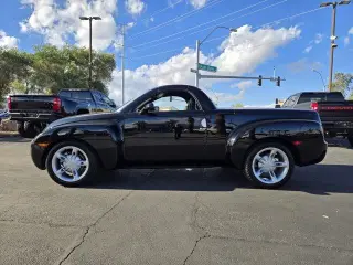 Chevrolet SSR 2004 2dr Regular Cab Convertible LS Rwd SB