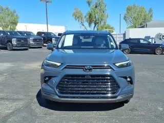 Toyota Grand Highlander 2024 AWD Platinum 4dr SUV