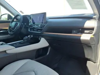 Toyota Grand Highlander 2024 AWD Platinum 4dr SUV