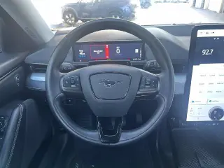 Ford Mustang Mach-E 2023 Select 4dr SUV