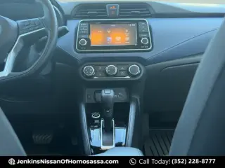 Nissan Versa 2025 SV 4dr Sedán