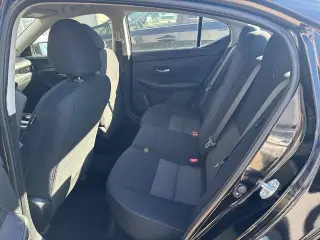 Nissan Sentra 2023 SV Sedán 4 puertas