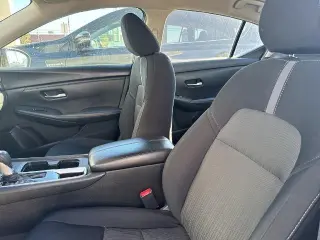 Nissan Sentra 2023 SV Sedán 4 puertas