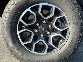 Ford F-150 2023 4x4 XLT 4dr SuperCrew 5.5 ft. SB