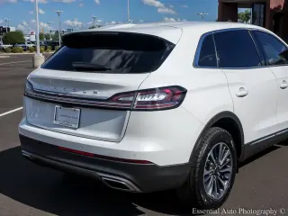 Lincoln Nautilus 2023 AWD Standard SUV de 4 puertas